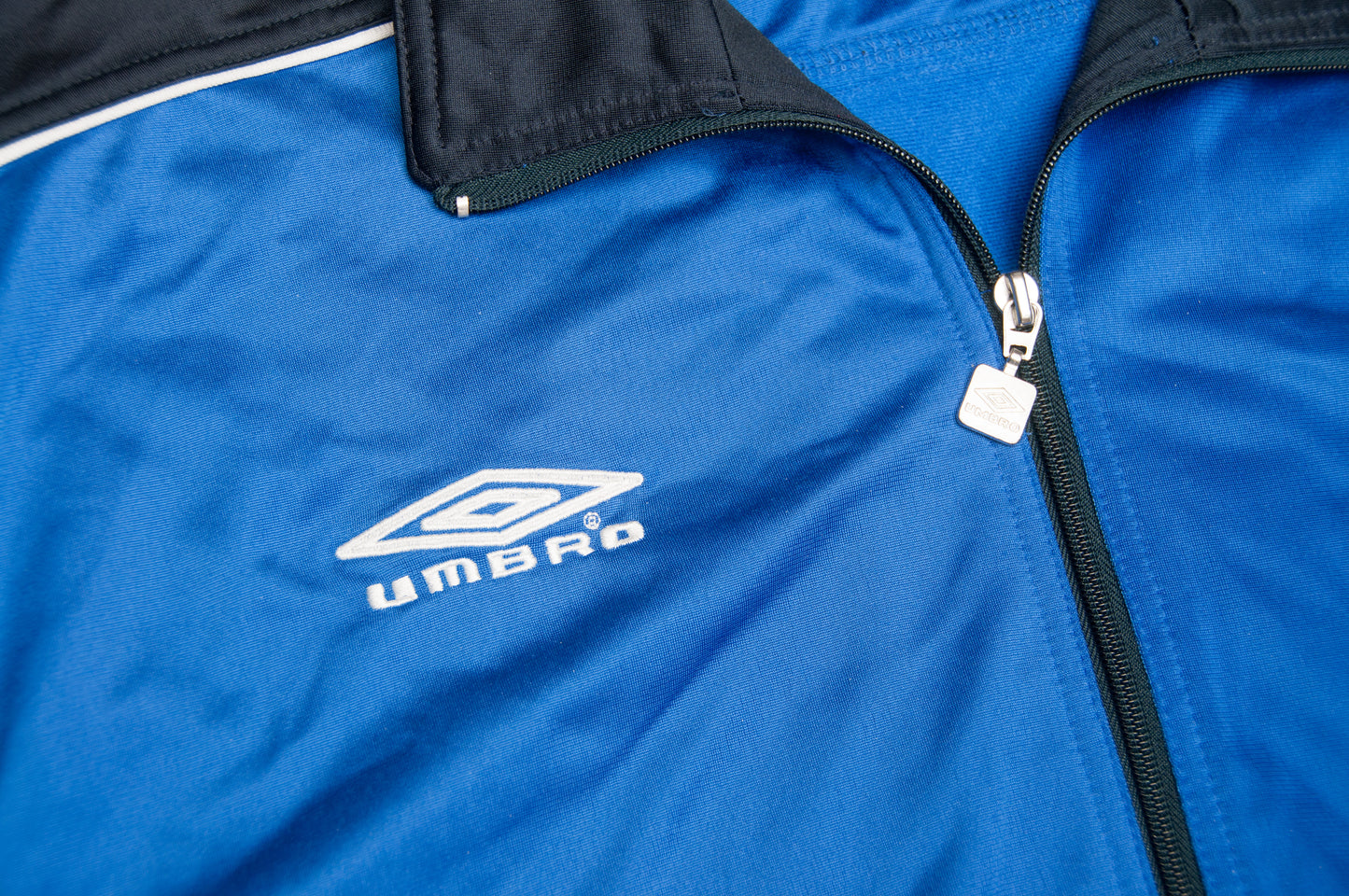 Vintage Y2K Umbro verkkatakki (L)