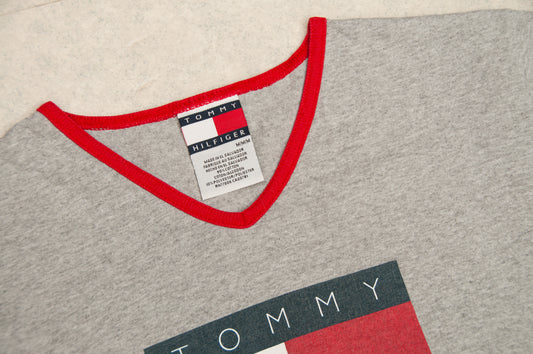 Vintage Tommy Hilfiger t-paita 90-luvulta (XS)