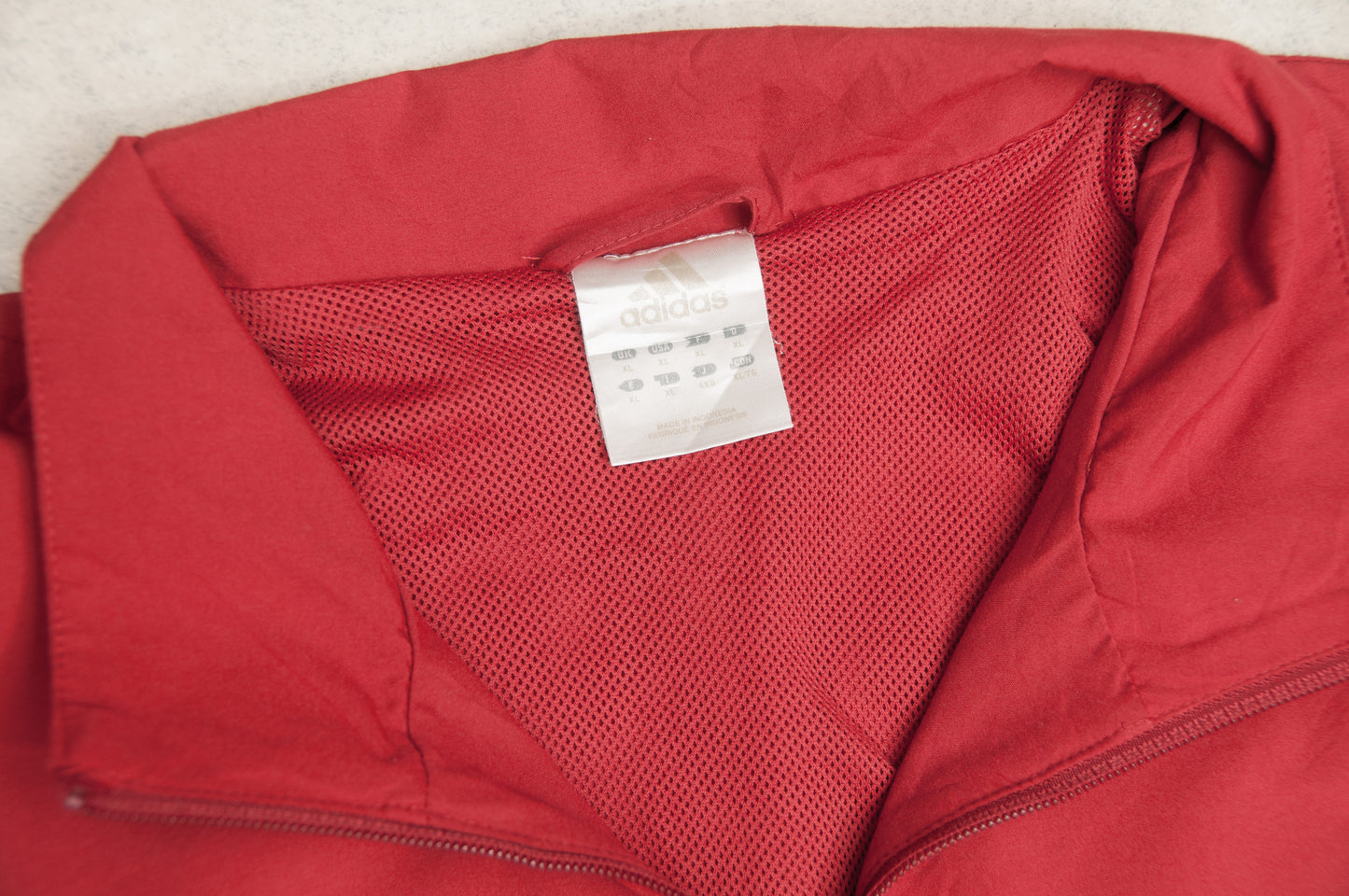 Y2K Adidas tuulitakki (XXL)
