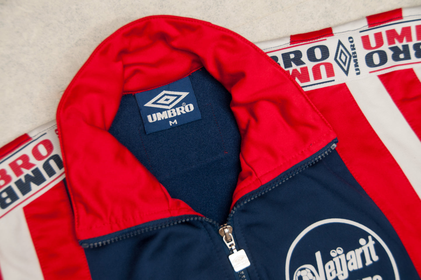 Vintage Umbro Veijarit verkkatakki 90-luvulta (M)