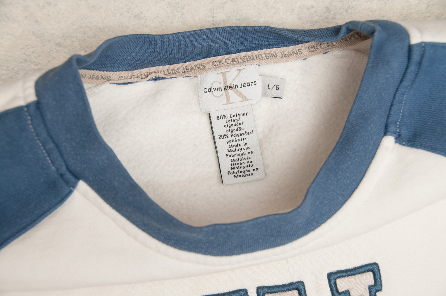 Y2K Calvin Klein Jeans collegepaita (L)