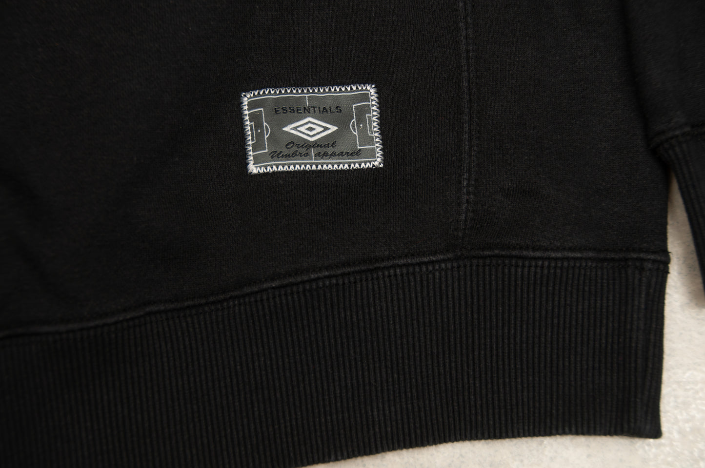 Umbro Essentials huppari (M)