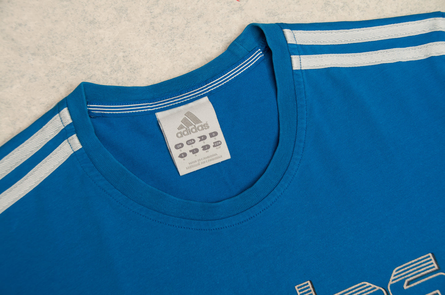 Adidas t-paita (S)