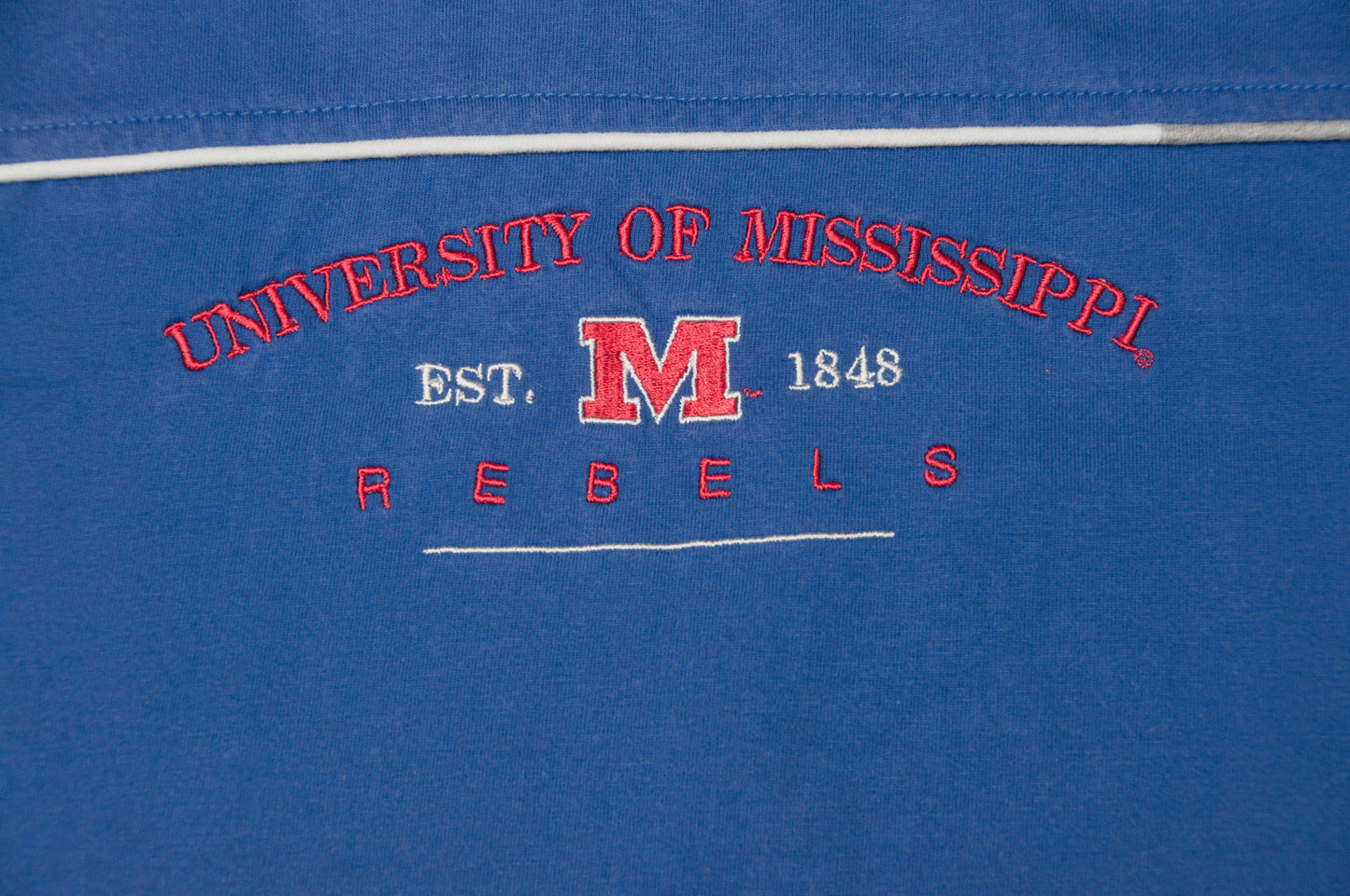 Y2K Ole Miss Rebels t-paita (XXL)