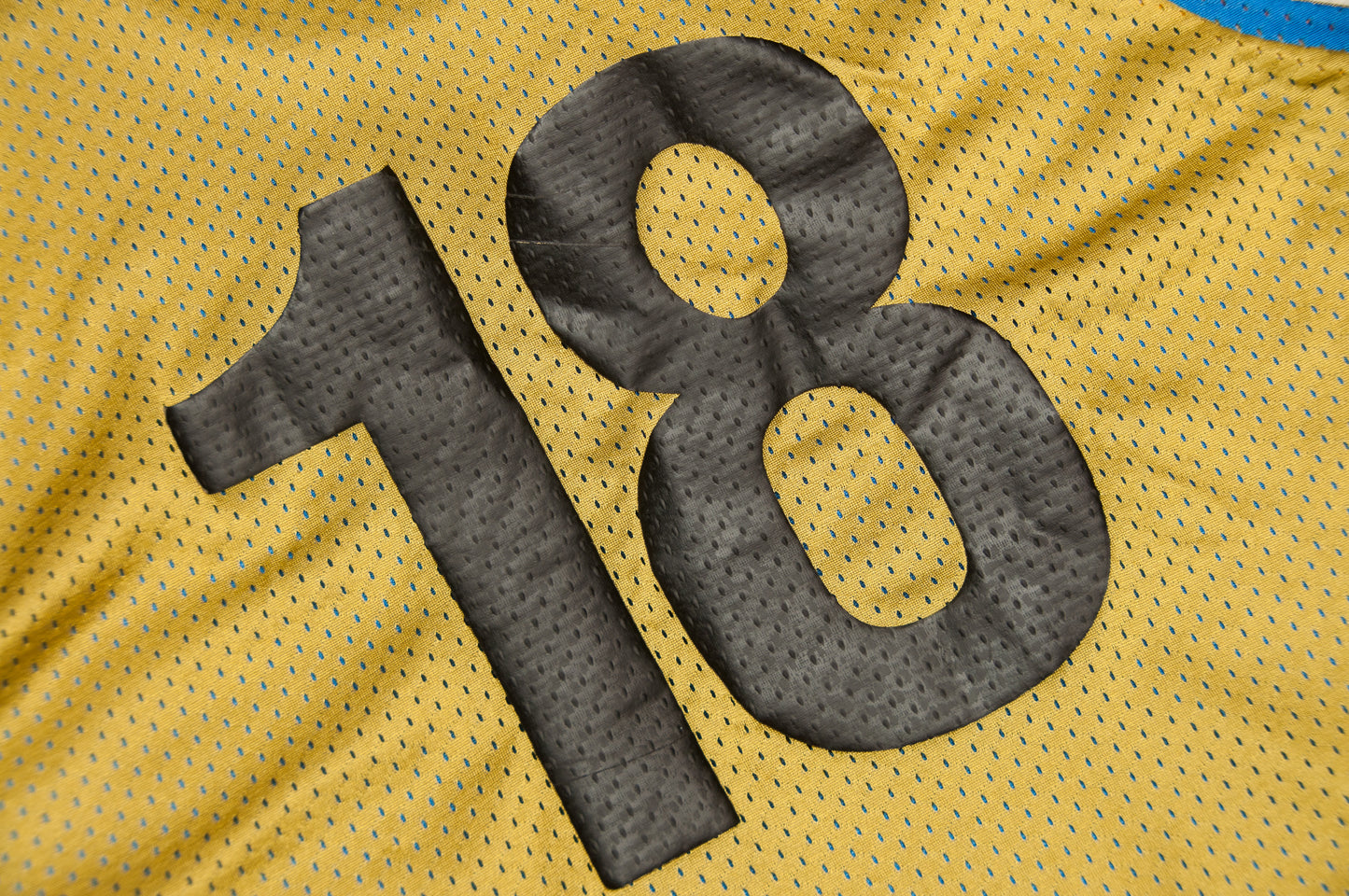 Vintage TPS 18 hihaton paita 90-luvulta (M)