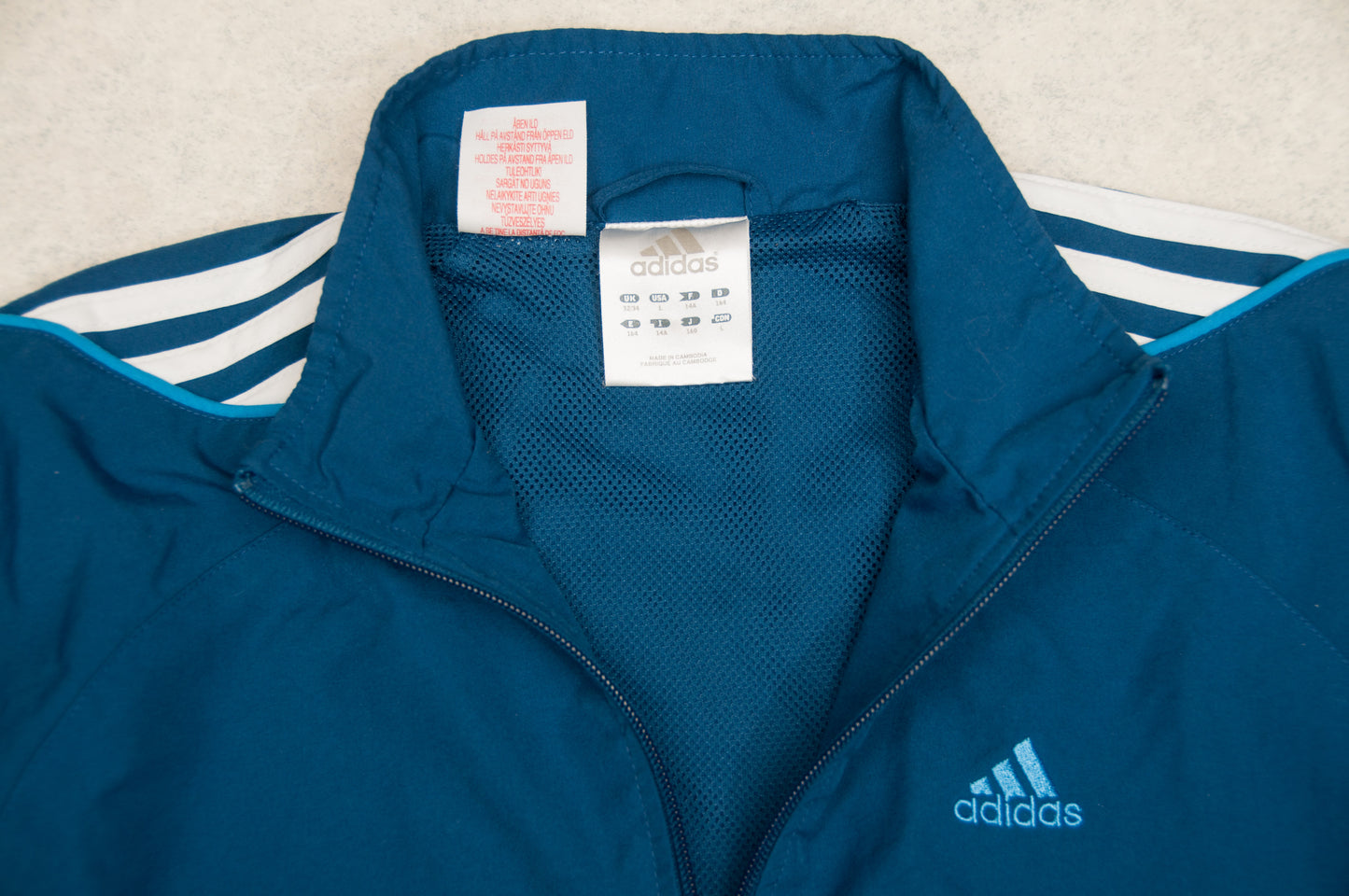 Y2K Adidas tuulitakki (XS)