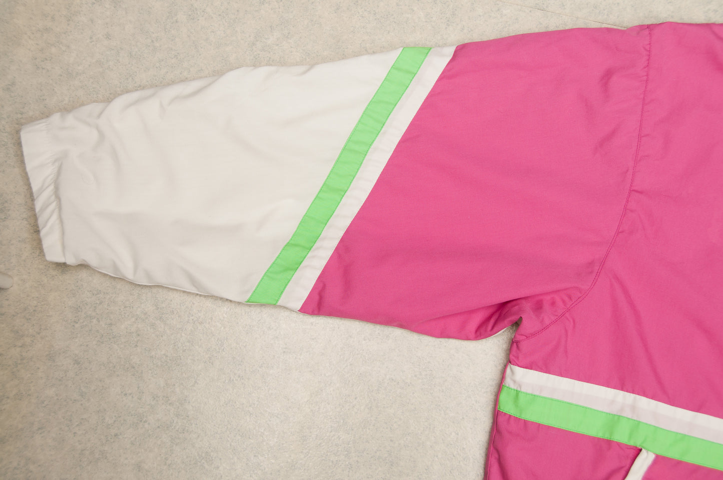 Vintage pinkki-lime-valkoinen välikausitakki (M)