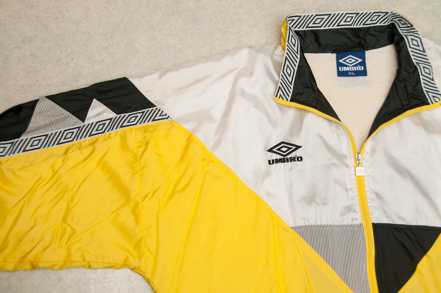 Vintage Umbro tuulitakki 90-luvulta (XL)