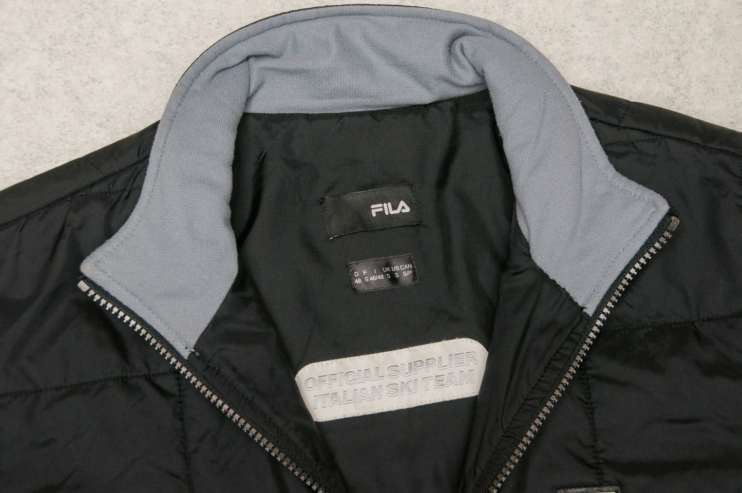 Y2K Fila talvitakki & puffertakki (S)