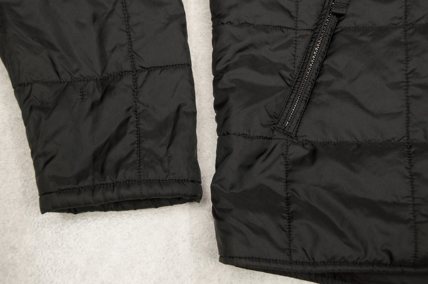 Y2K Fila talvitakki & puffertakki (S)