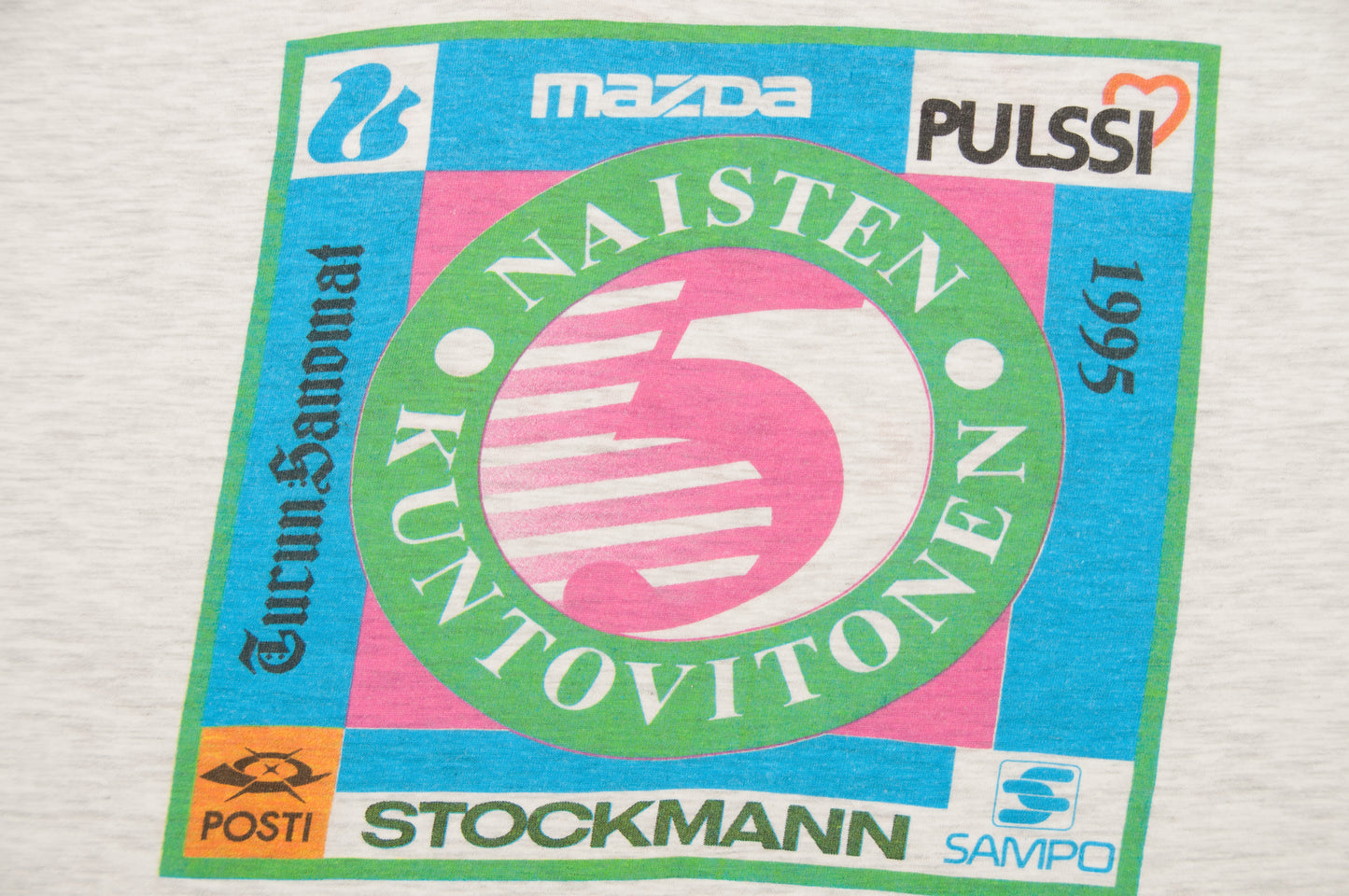 Vintage Naisten kuntovitonen 1995 t-paita (XL)