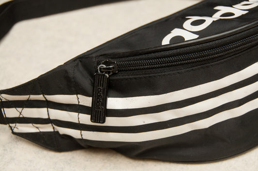 Vintage Adidas vyölaukku 90-luvulta