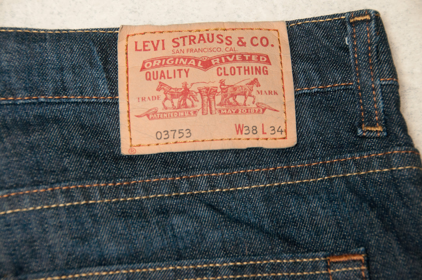 Levi´s 03753 farkut (37x34)