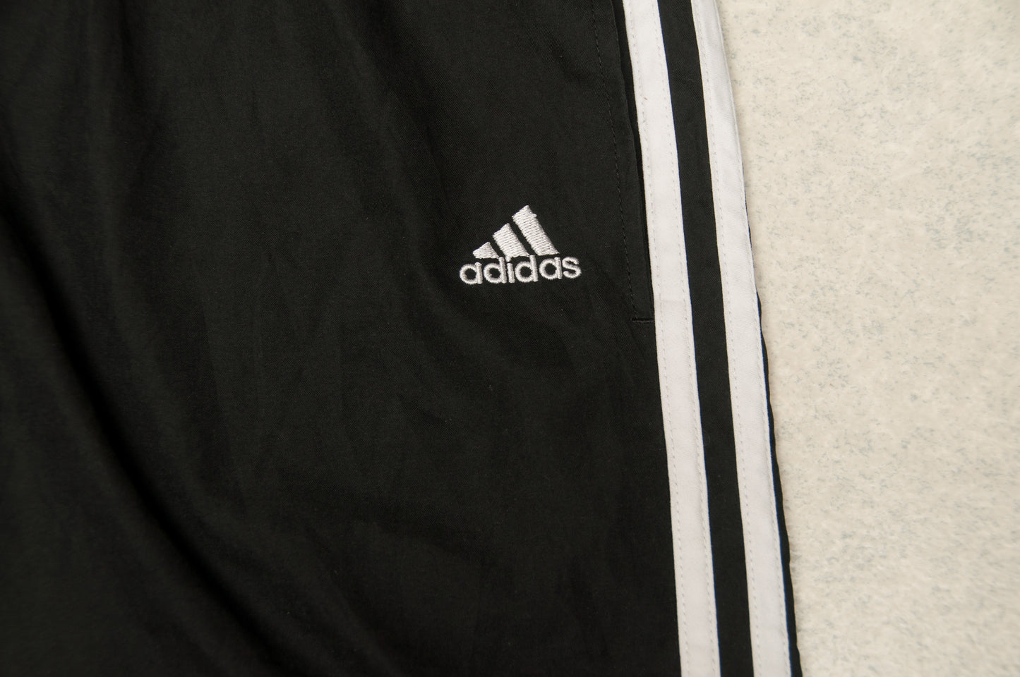 Y2K Adidas tuulihousut (M)
