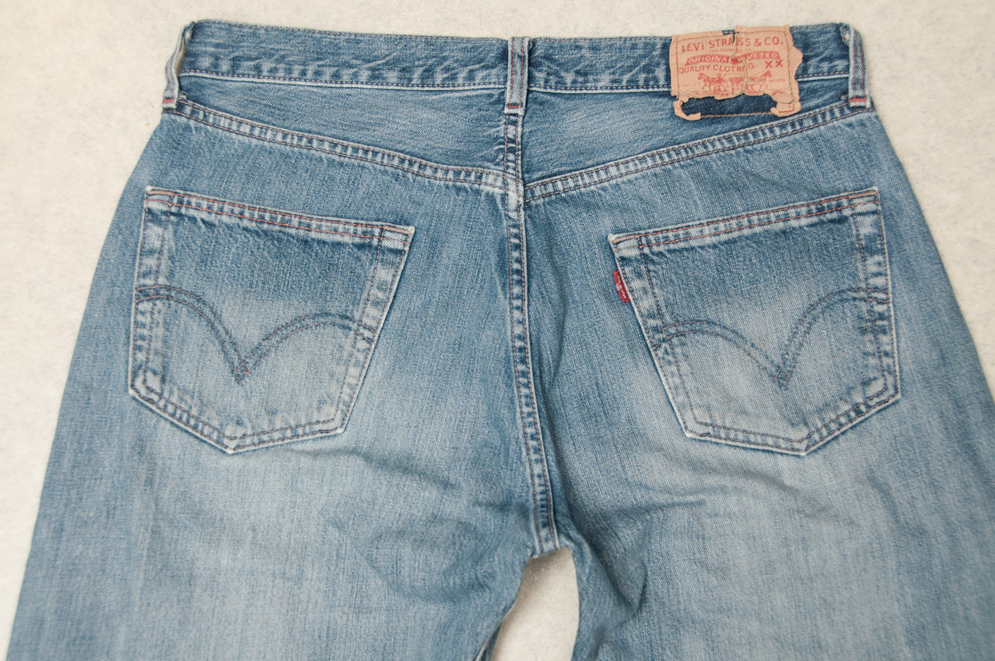 Vintage Y2K Levi´s 501 farkut (33x34)