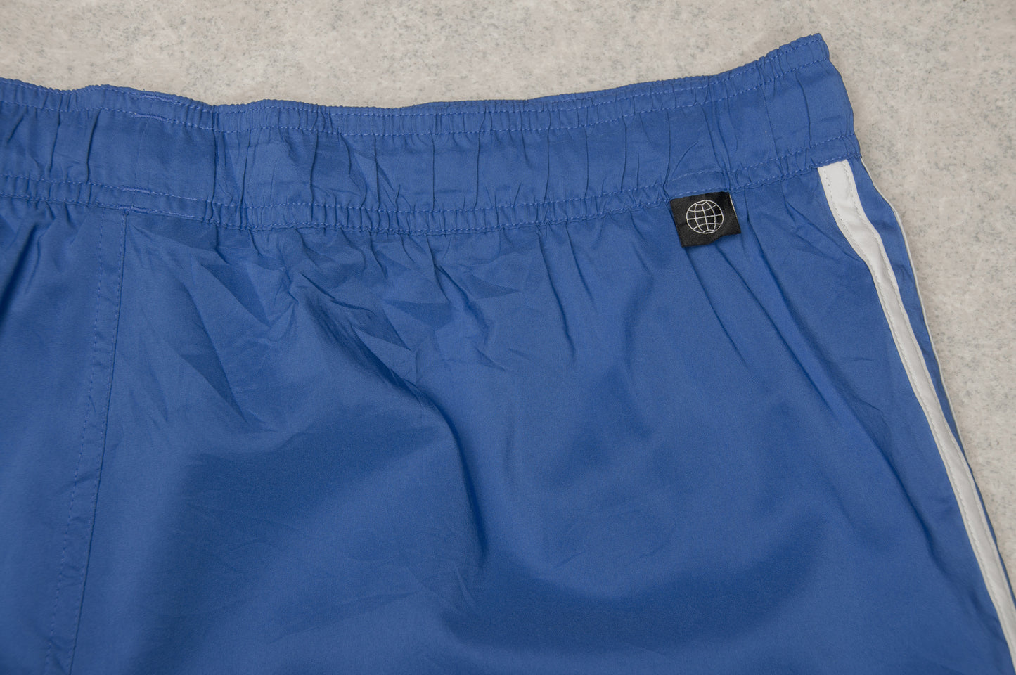 Adidas shortsit (XL)