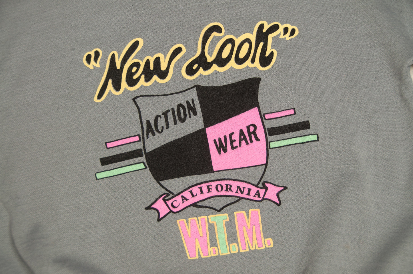 Vintage Action Wear collegepaita 80-luvulta (L)