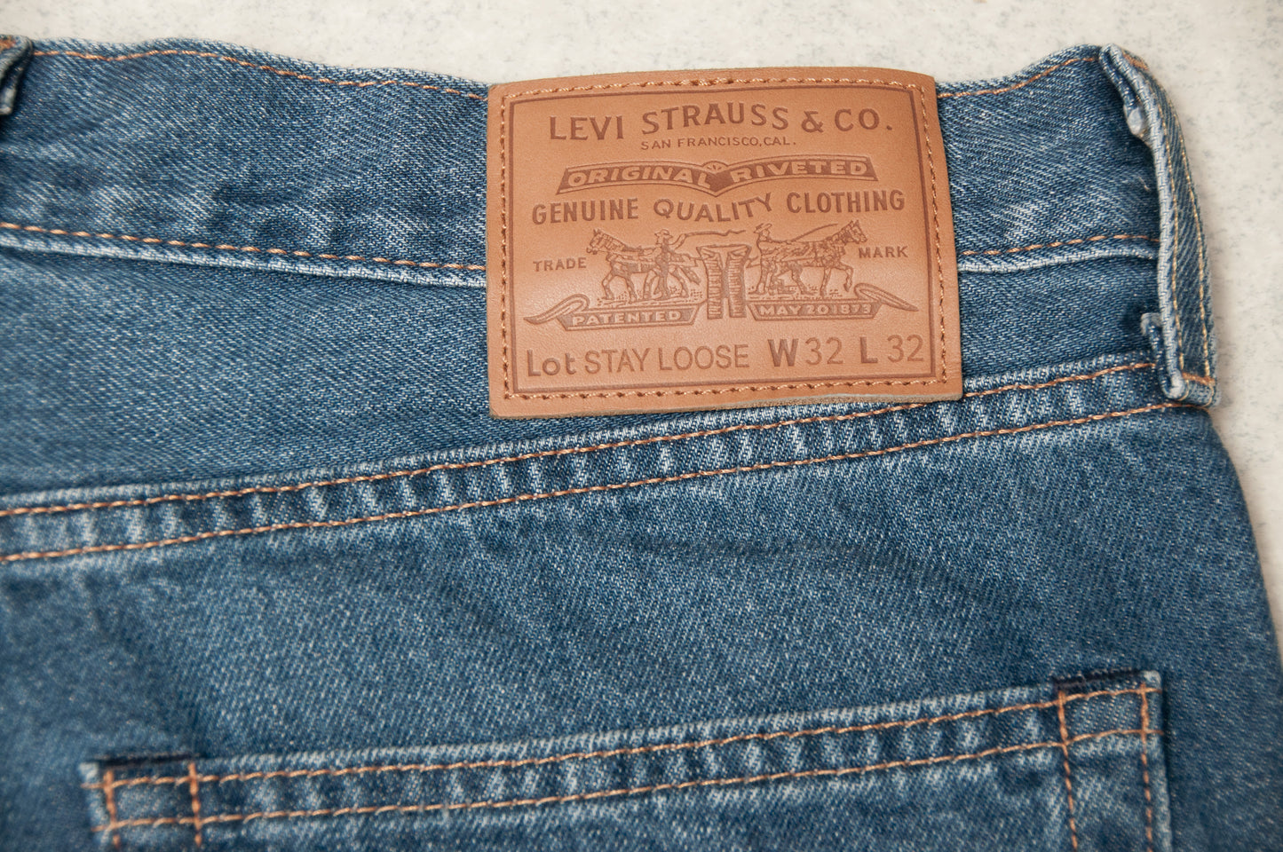 Levi´s STAY LOOSE BIG E farkut (33x31)