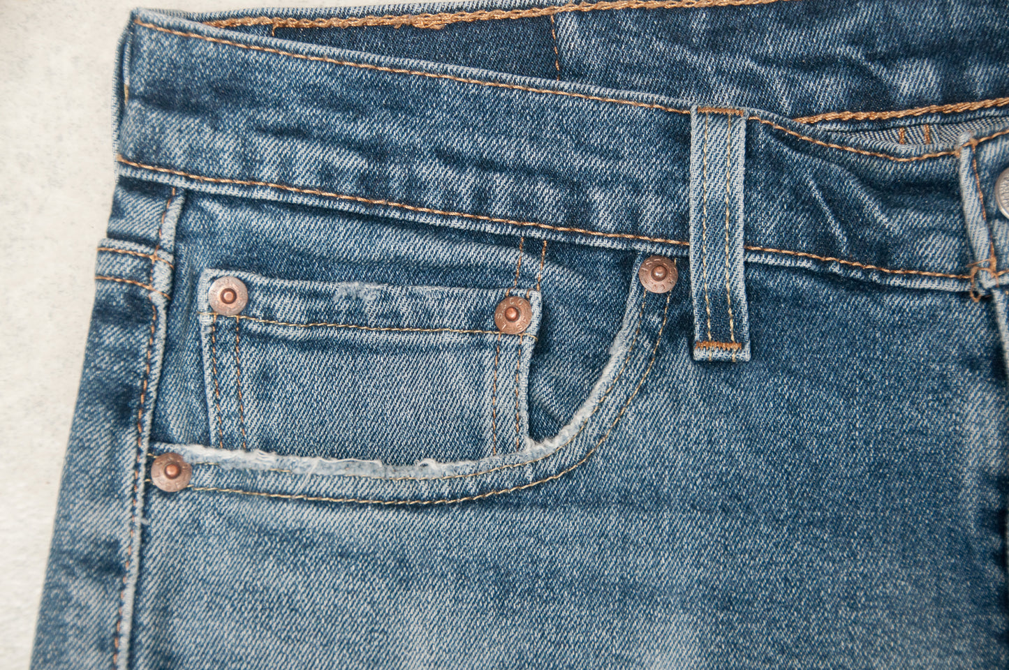 Levi´s 512 Slim Tapered farkut (30x32)