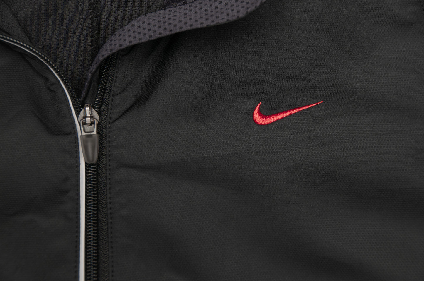 Y2K Nike tuulitakki (L)