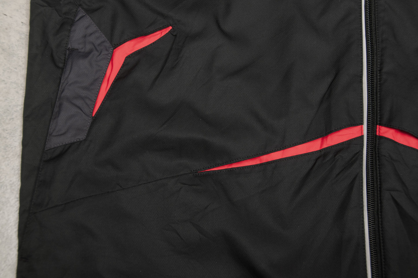 Y2K Nike tuulitakki (L)