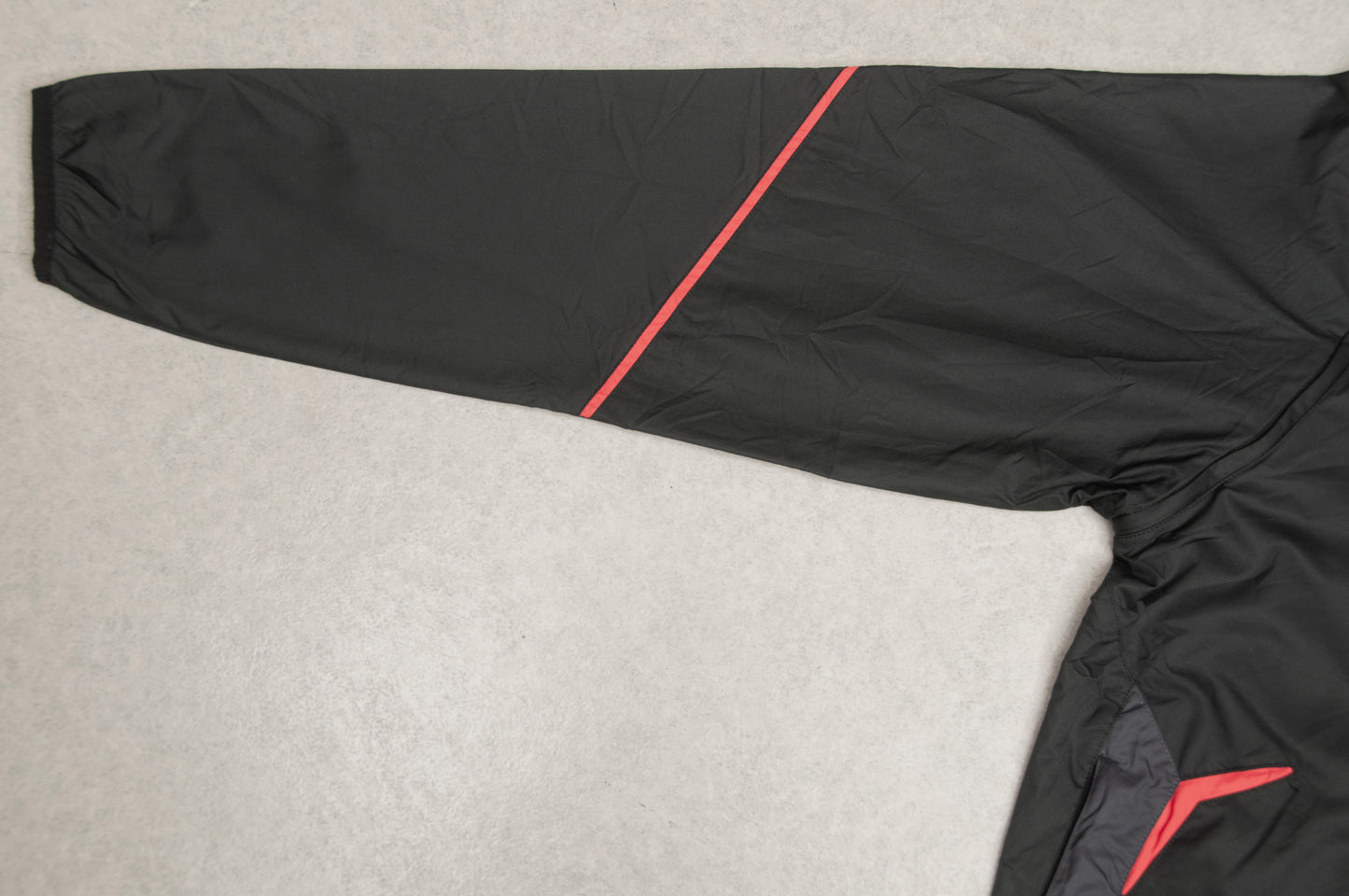 Y2K Nike tuulitakki (L)