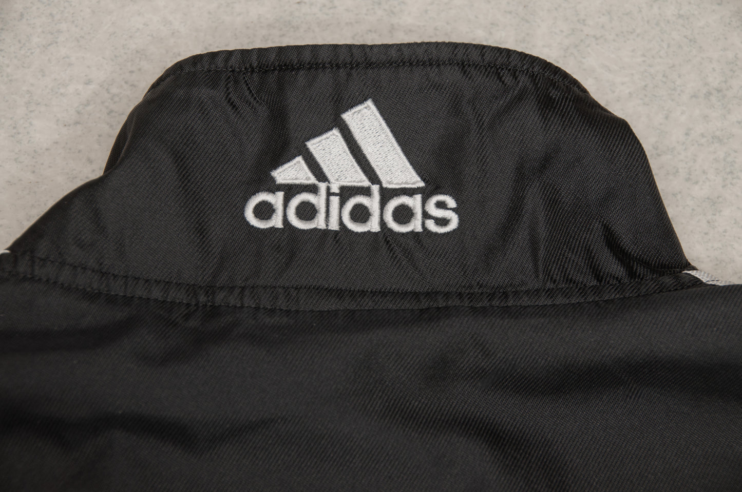 Vintage Y2K Adidas tuulitakki (M)