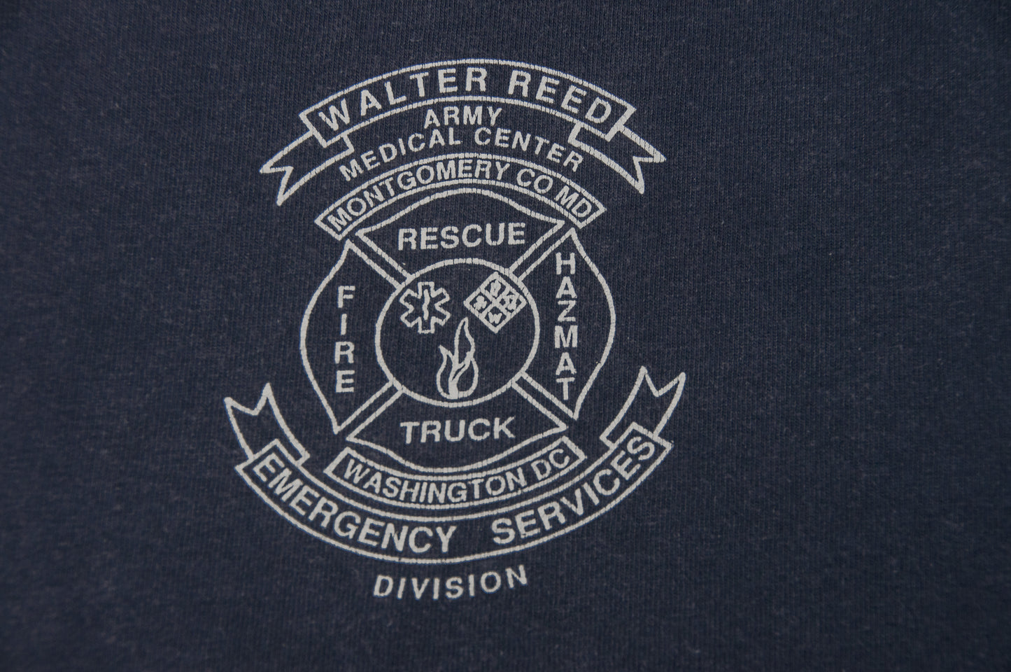 Vintage Walter Reed Fire t-paita 80-luvulta (L)