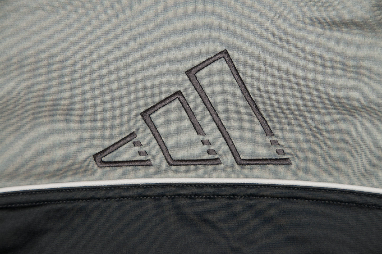 Vintage Y2K Adidas verkkatakki (M)