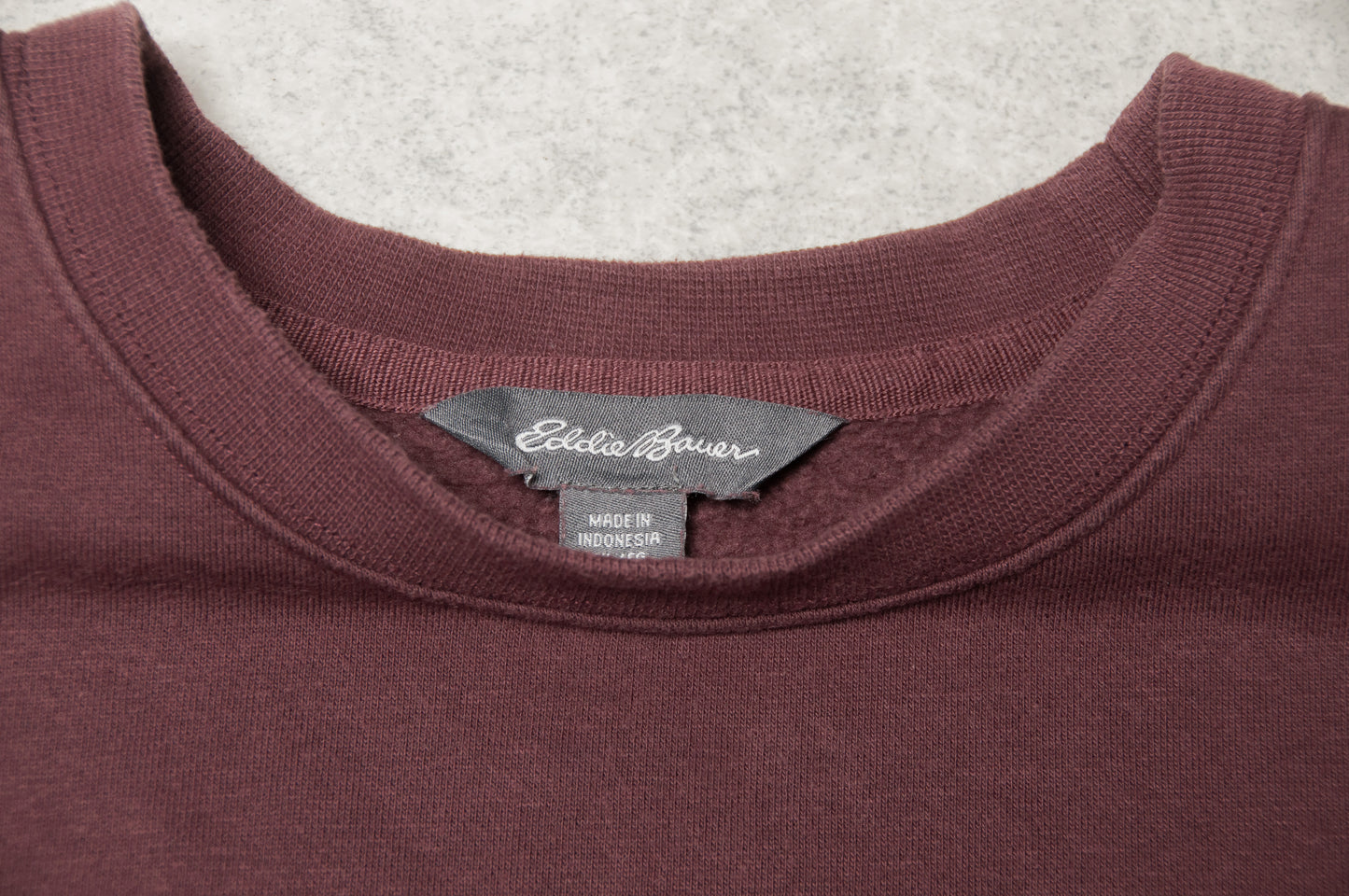 Eddie Bauer collegepaita (XL)