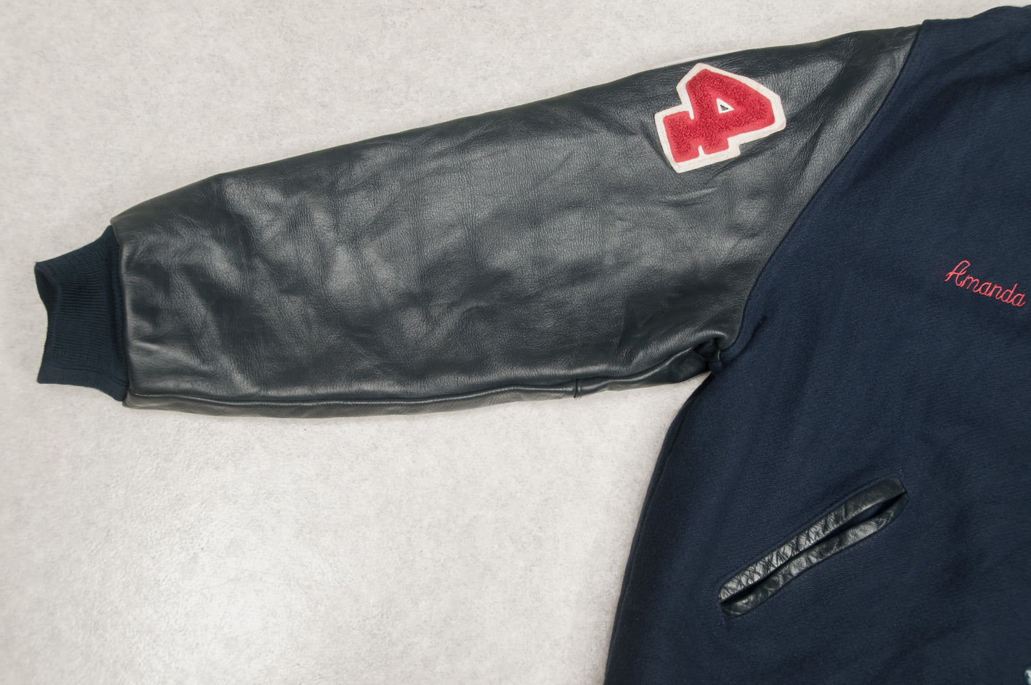 Vintage Holloway x Amanda Addler varsitytakki 80-luvulta (L)