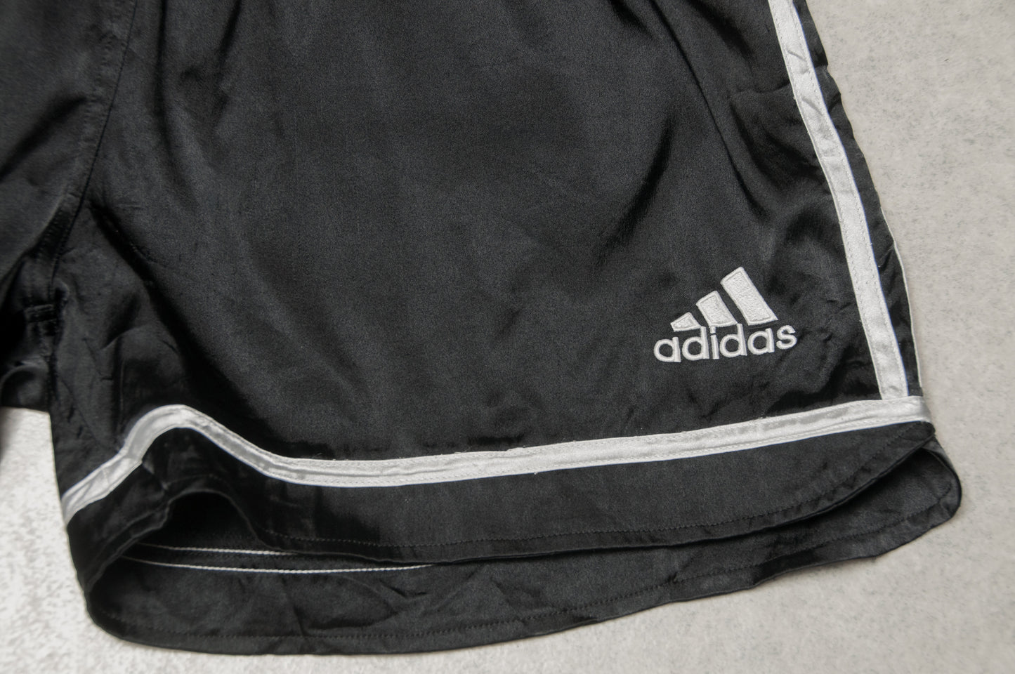 Vintage Y2K Adidas shortsit (M)