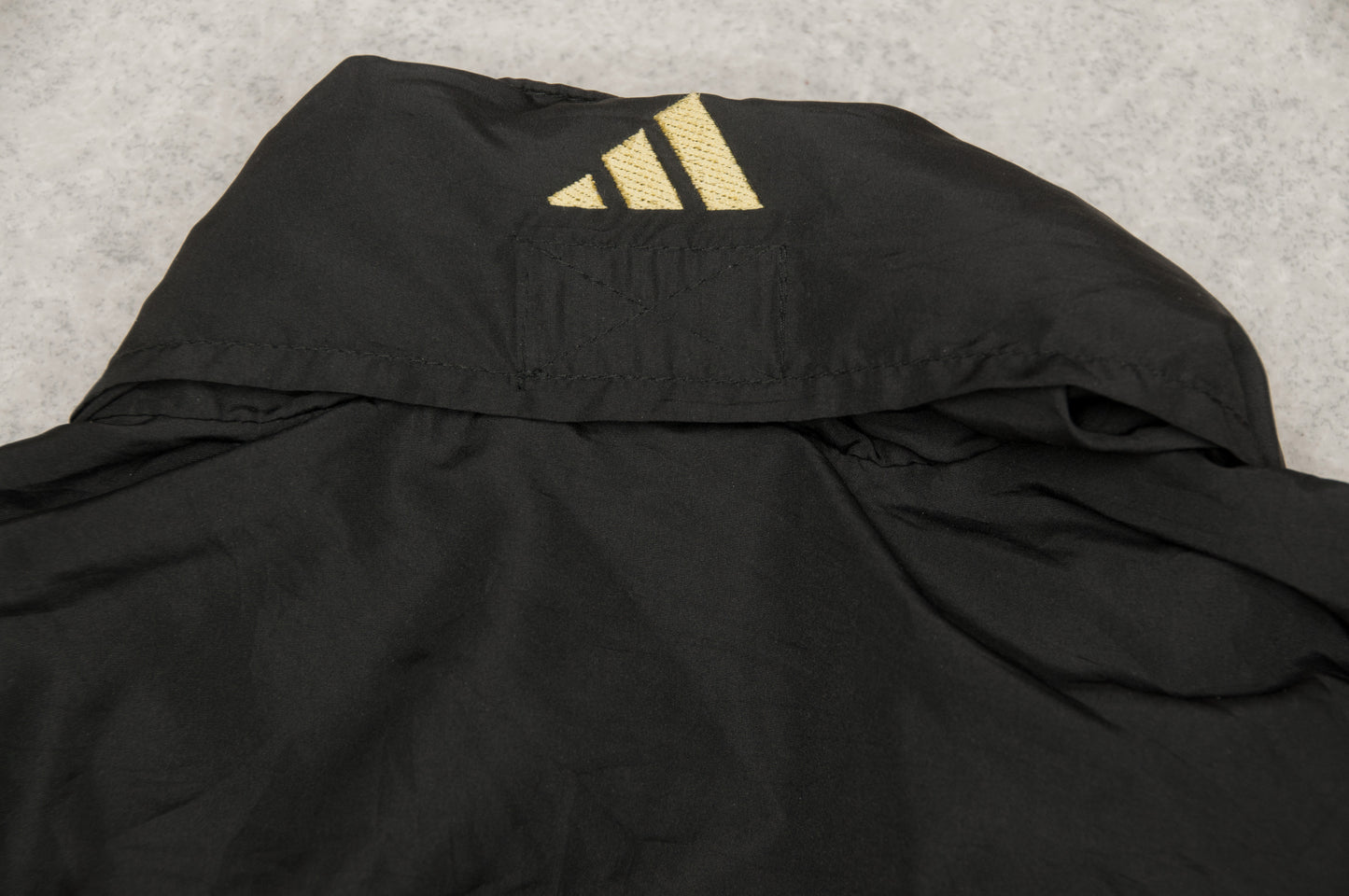 Vintage Adidas tuulitakki 90-luvulta (L)