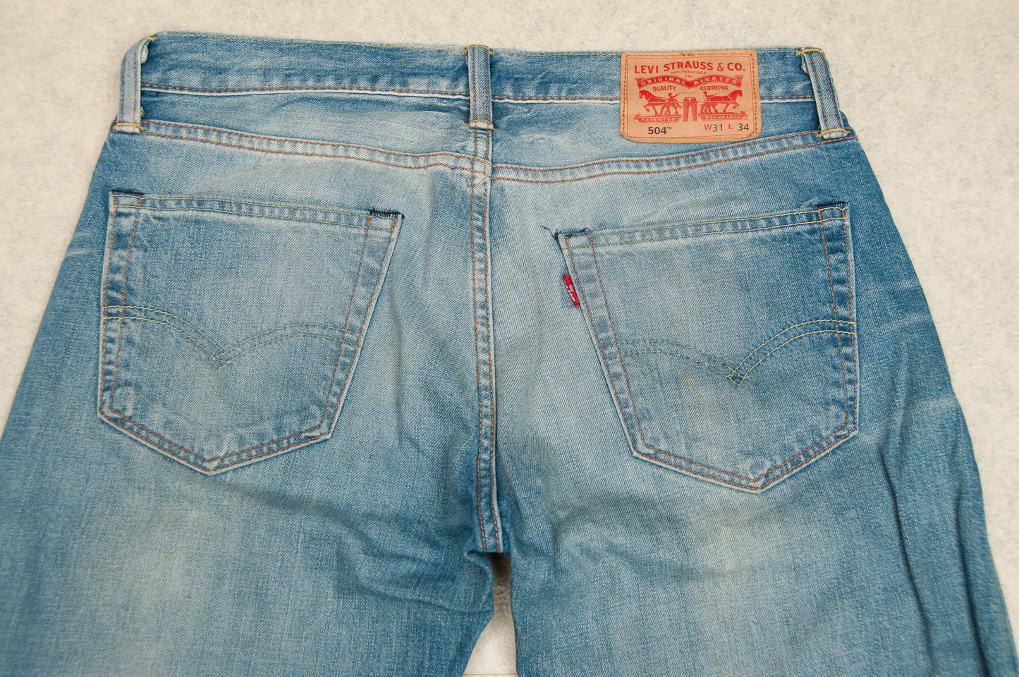 Levi's 504 farkut (32x33)