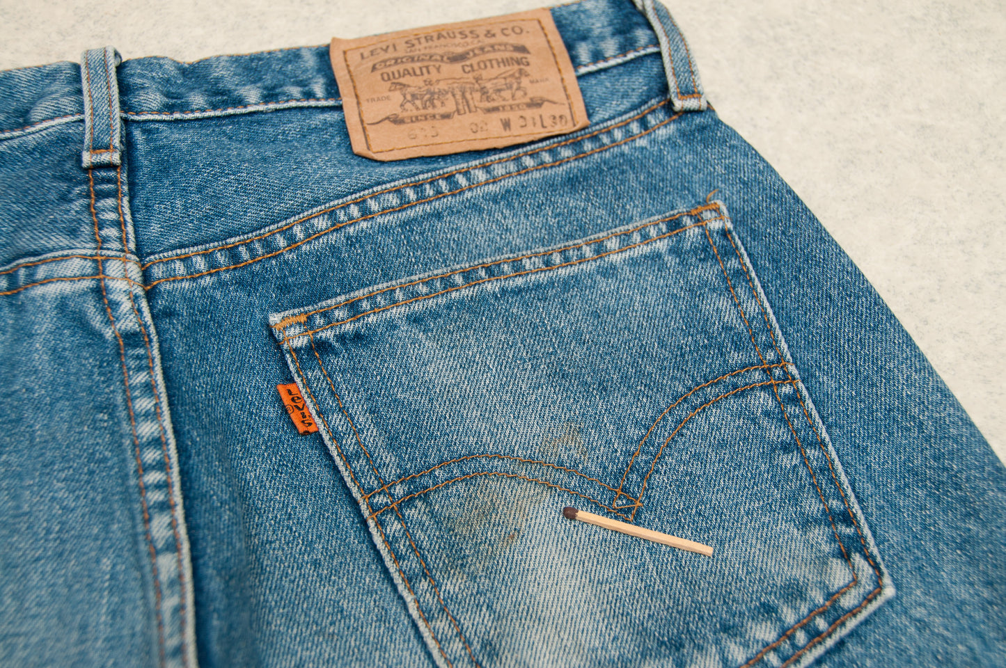 Vintage Levi's 615 02 Orange Tab farkut 90-luvulta (31x30)