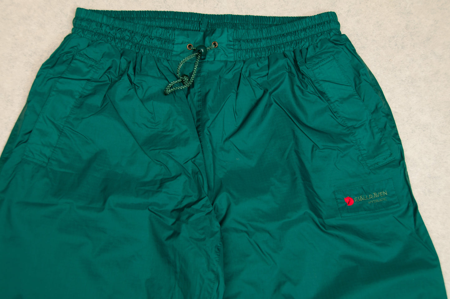 Vintage Fjällräven Hydratic tuulihousut 90-luvulta (L)