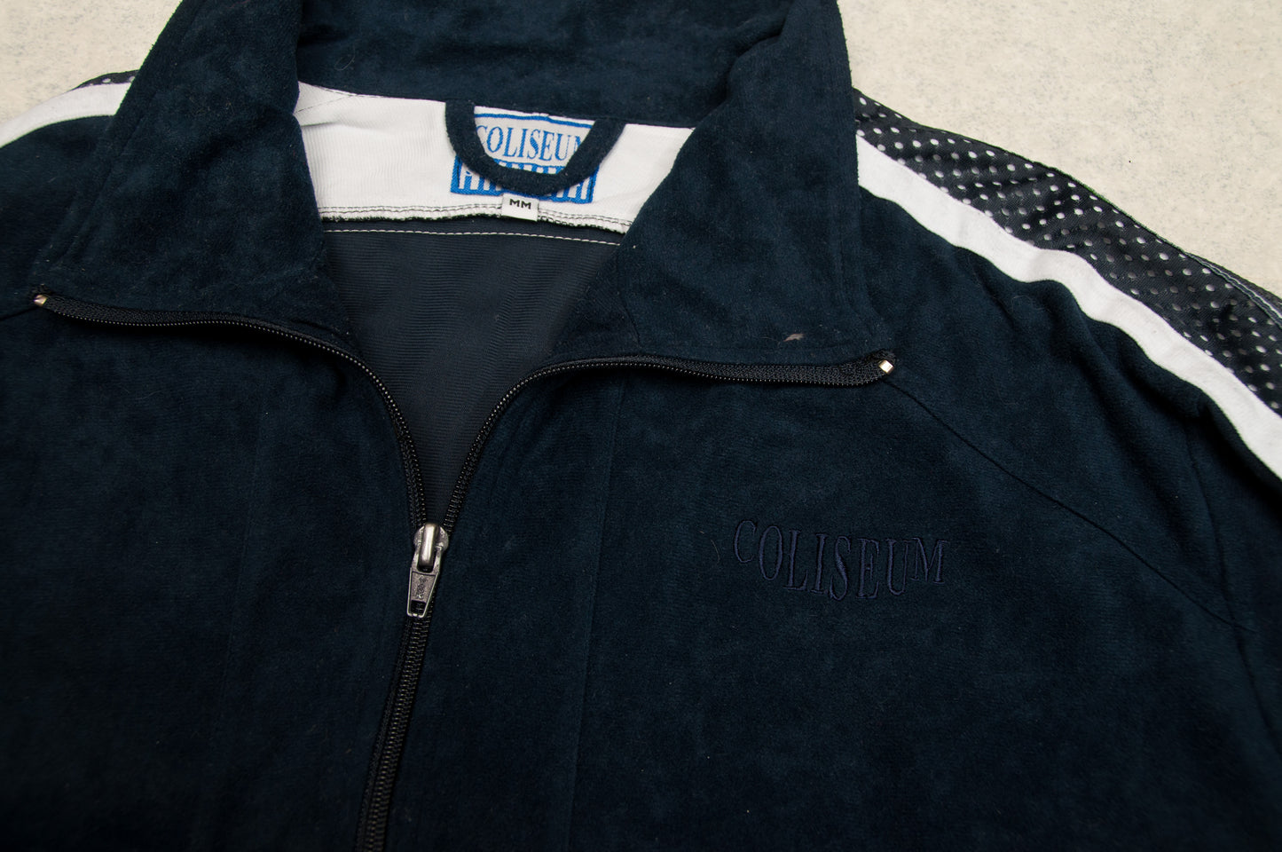 Vintage Coliseum velourtakki 90-luvulta (M)
