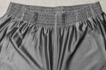 Adidas shortsit (L)