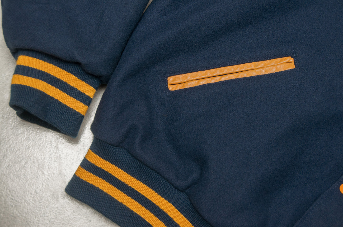 Vintage Holloway x Tri-Town Cheerleading varsitytakki 90-luvulta (XXL)